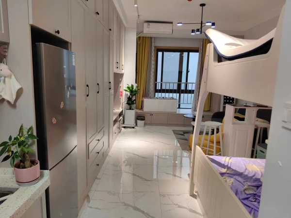 淇河建業(yè)壹號城邦一室出租，精裝修 拎包入住，家具家電全新